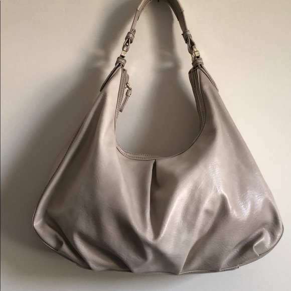 Liz Claiborne Handbags - 🌼🌸Liz Claiborne Hobo Purse🌸🌼